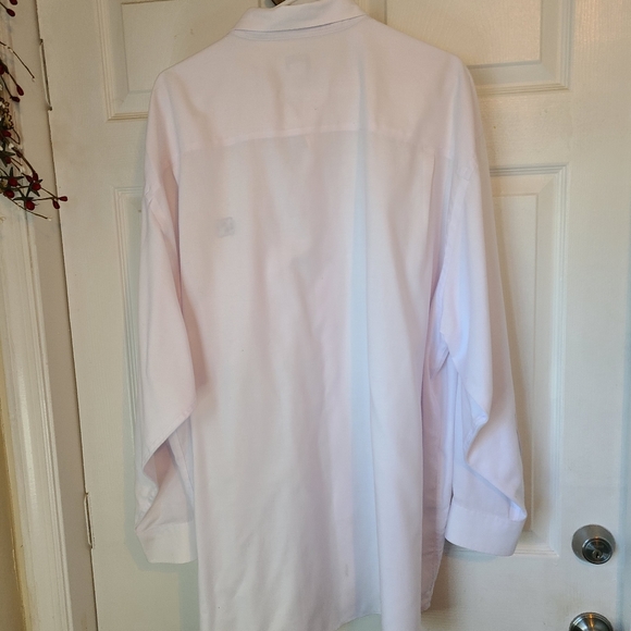 (1100) Cutter & Buck Men's Classic Long Sleeve Dress Shirt, UNC, Size: 3XT - Picture 10 of 11